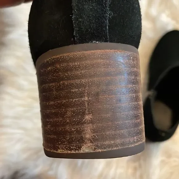 Koolaburra by Ugg Sofiya Black Suede Booties